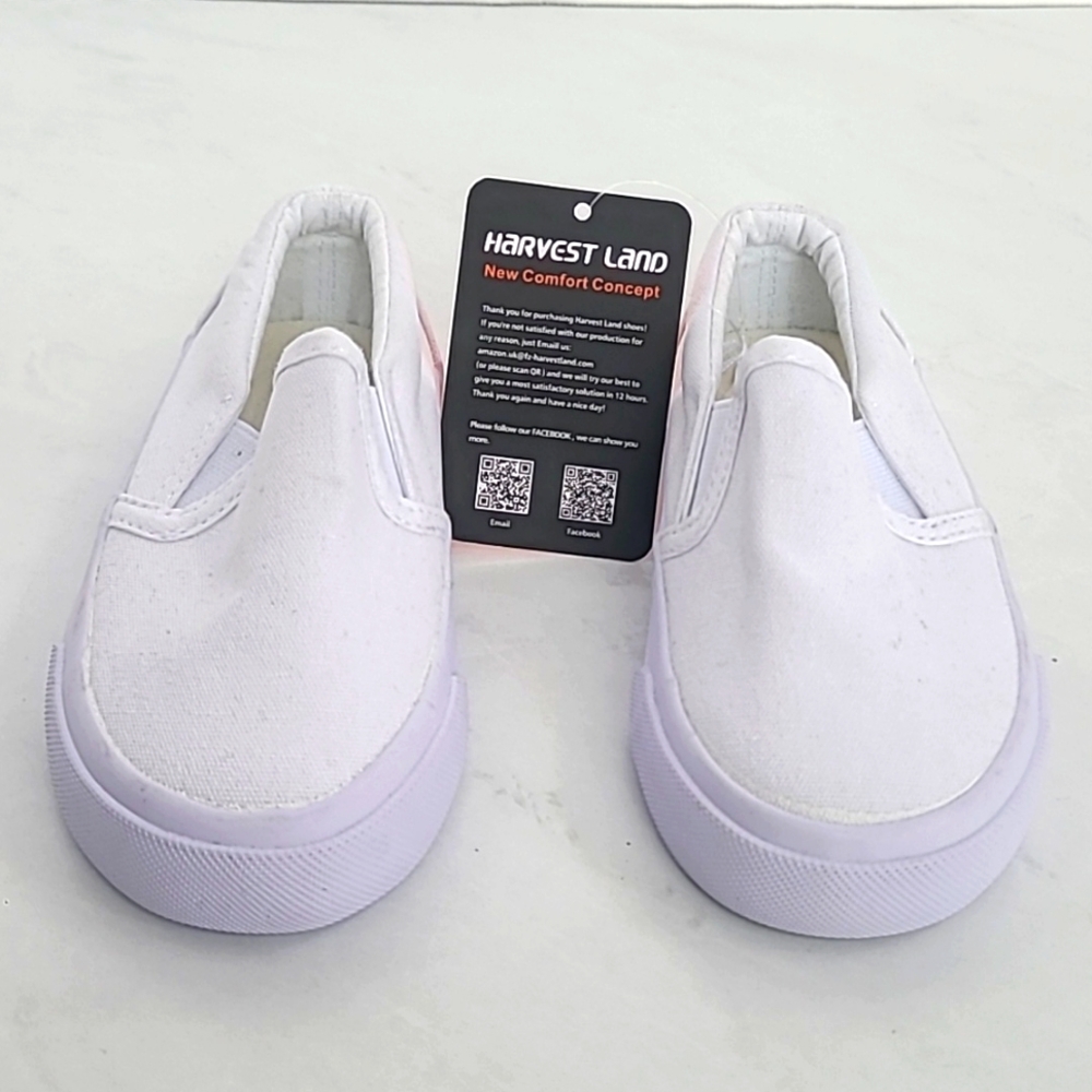 NWOT Harvest Land Toddlers Canvas Sneakers Slip-on Size 7